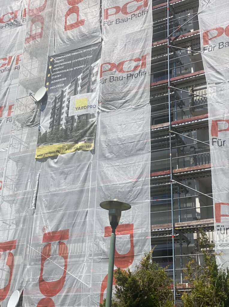 Obnova bytového domu Studená 11-13
